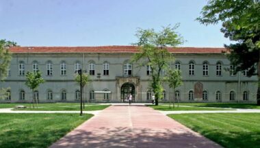 Yıldız-Teknik-Üniversitesi